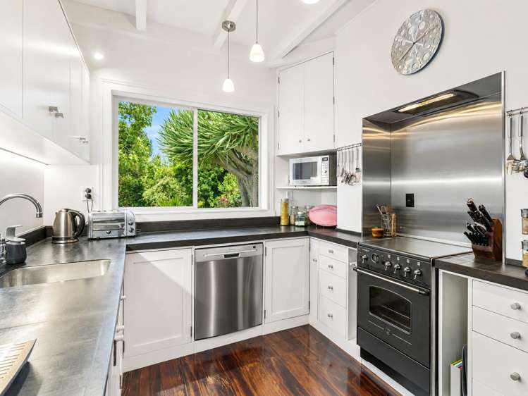 3 Leslie Avenue Sandringham_4