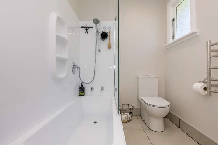 111 District Road Green Island_14