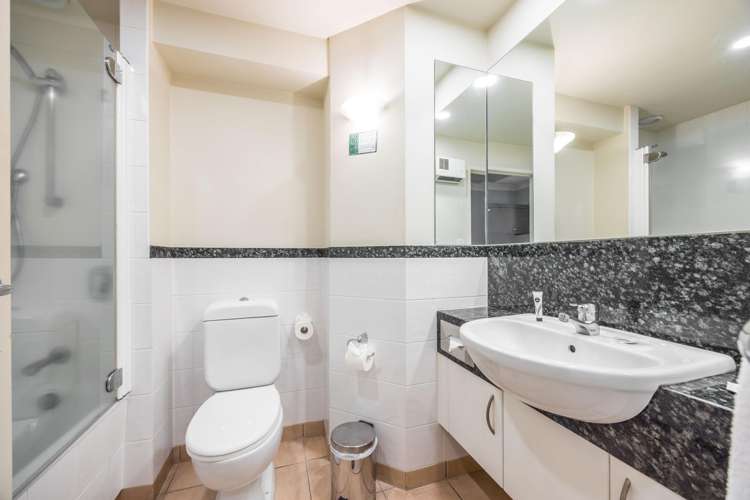 4J/100 Greys Avenue_5