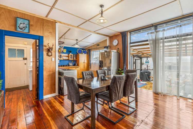 6 and 8 Princess Street Marton_17