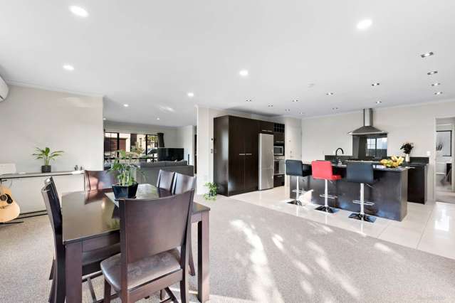 26 Bridgefield Crescent Flat Bush_1