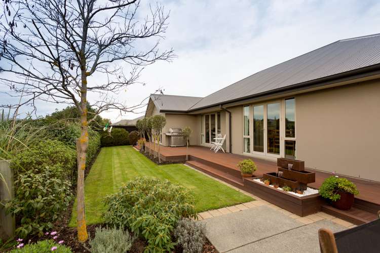 250 Southfield Drive Lincoln_2