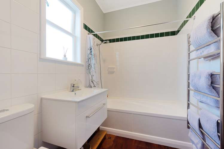 36 Sunshine Avenue Karori_9