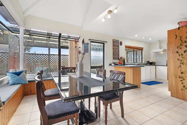 2/55 Aviemore Drive Highland Park_6