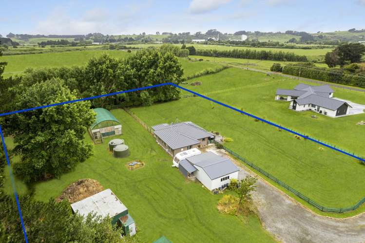 81 Halls Road Pahiatua_25