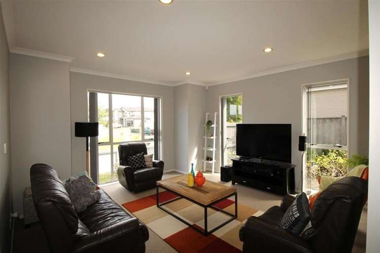 11 Stamford Crescent Flat Bush_4