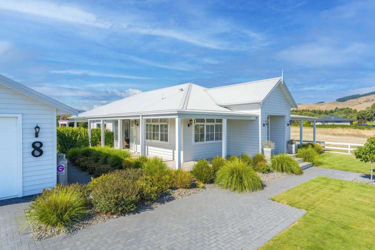 8 Pukatea Lane Kinloch_20