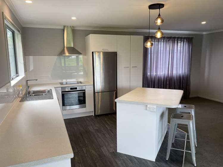 14 Henry Lane Patumahoe_5