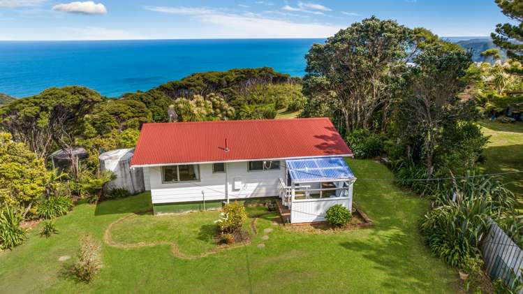 13 Te Ahuahu Road Piha_10