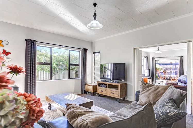 6 Parkes Avenue Saint Johns Hill_10