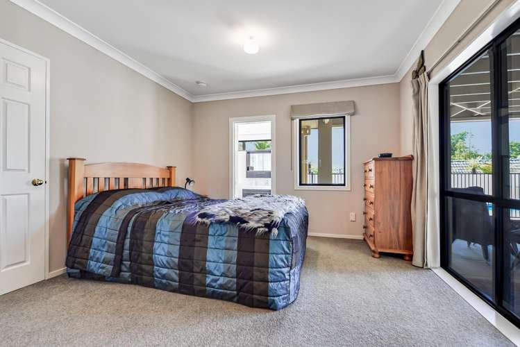 17 River Oaks Place Pukete_29