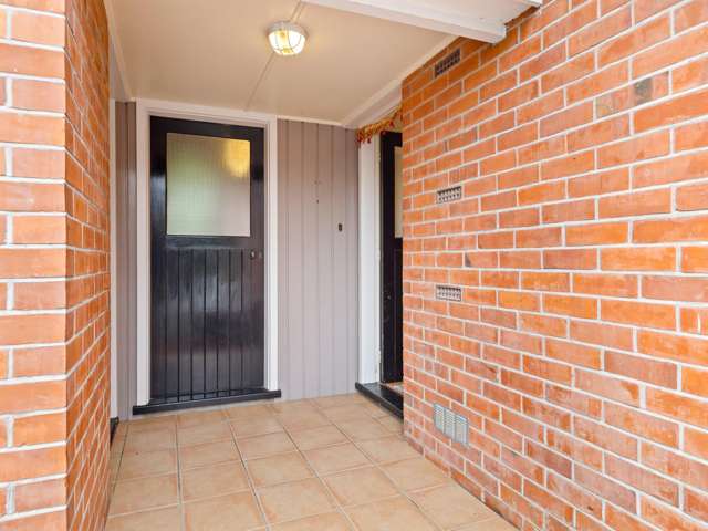 69 Racecourse Road Allenton_4