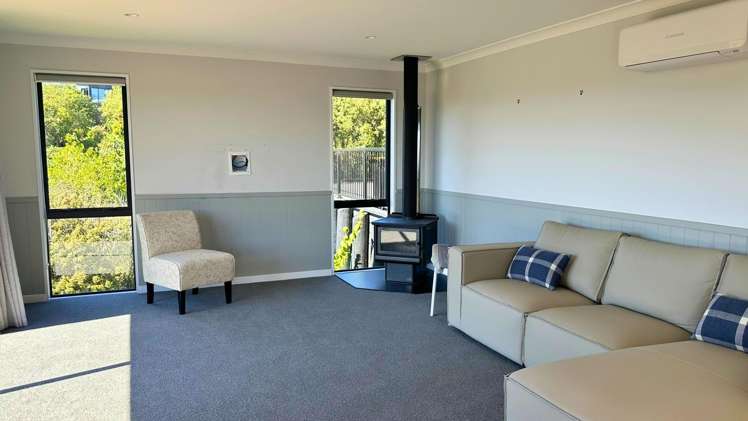 6 Lake View Place Fairhall_6