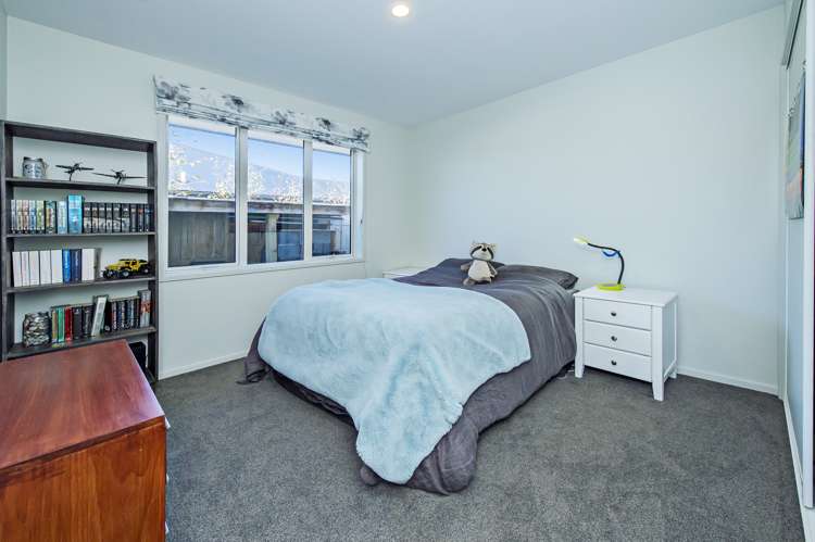 69 Sunline Avenue Lincoln_16