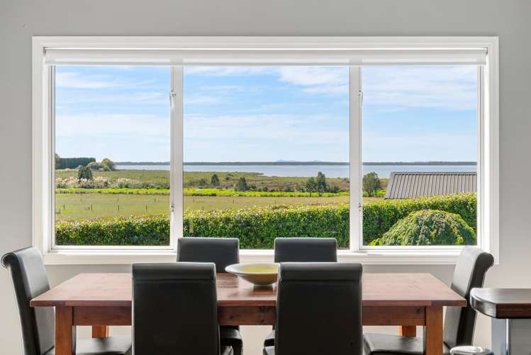 249 Walker Road East Aongatete_17