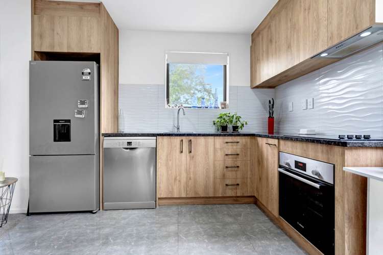 48f Waddell Avenue Point England_25