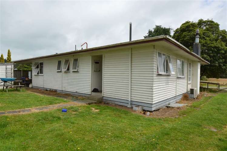 27 Takapuna Road Kakahi_1