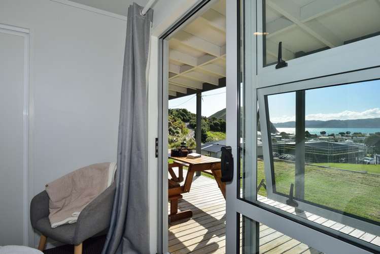 9 Seaview Drive Māhia Beach_7