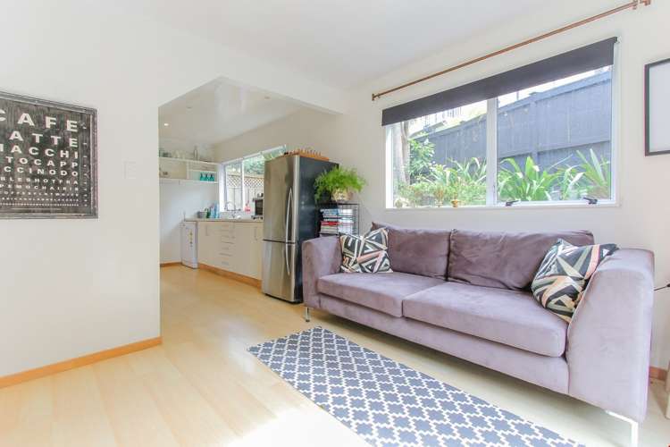 5/66 Larchwood Avenue Westmere_13