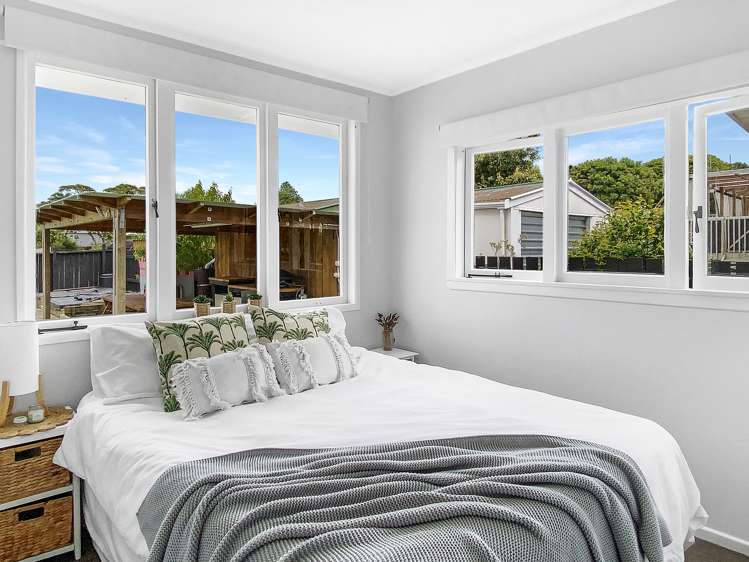 20 Ogle Crescent Kamo_12