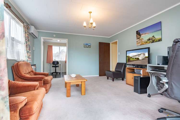 33- Roband Crescent Brown Owl_1