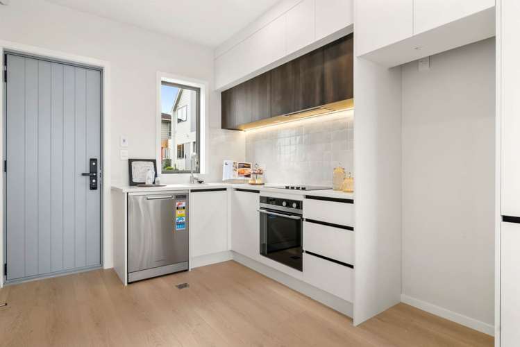 10A, B & C Clensmore Place Torbay_8