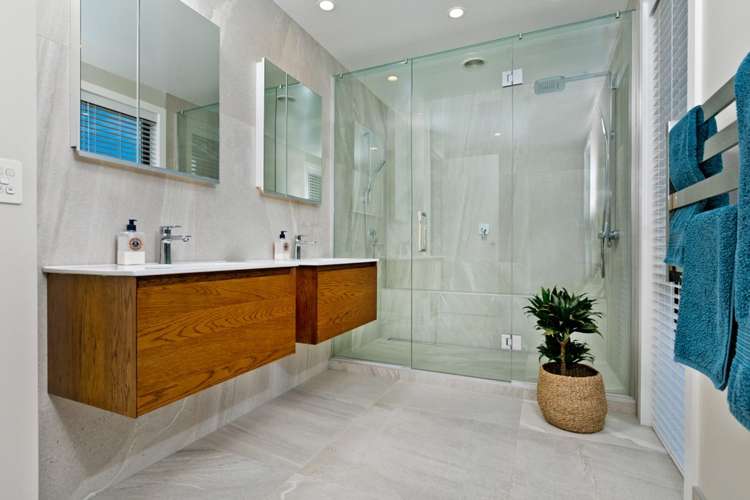 5 Hurihuri Road Okura Bush_15