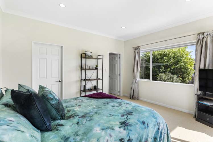 32 Colonial Drive Silverdale_16