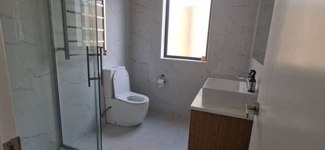 8 Knockanara Drive Flat Bush_1