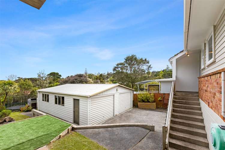 5 Earl Road Titirangi_13
