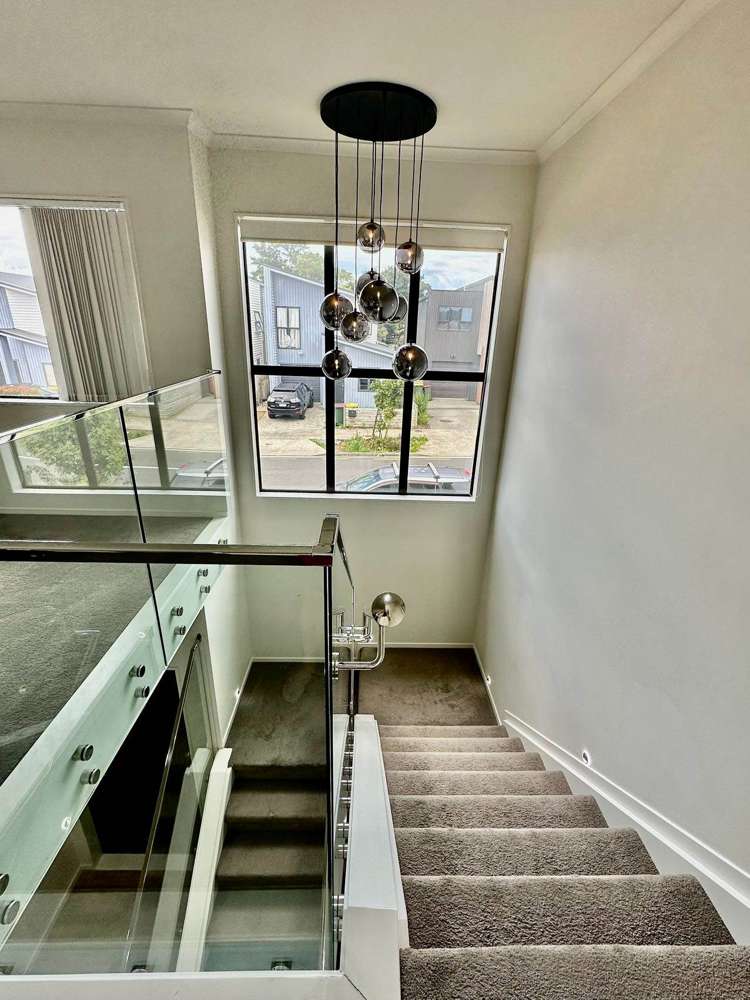 6 Tapuwae Way Mangere Bridge_11