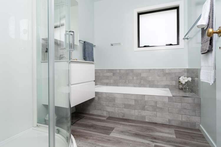 11 Sunshine Rise Raglan_15