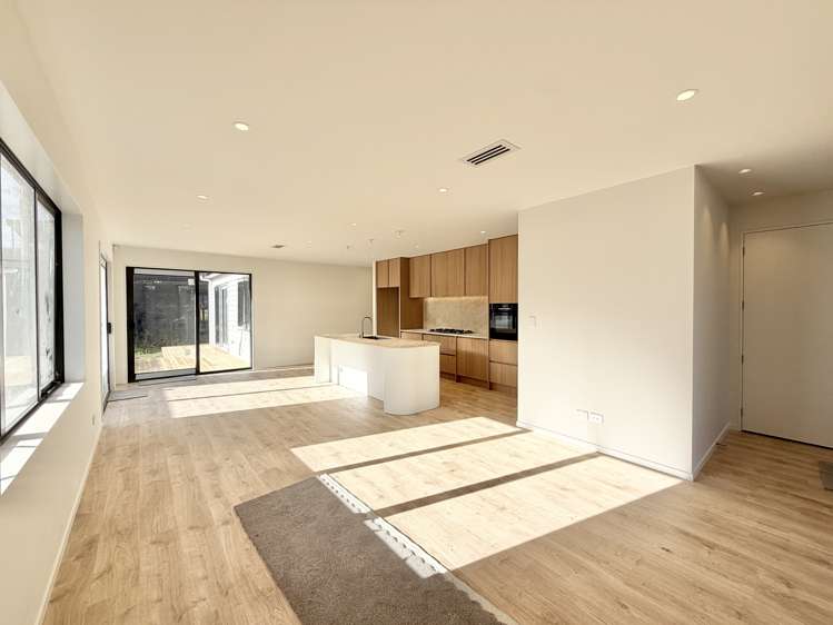 29 Tukutata Crescent Milldale_3