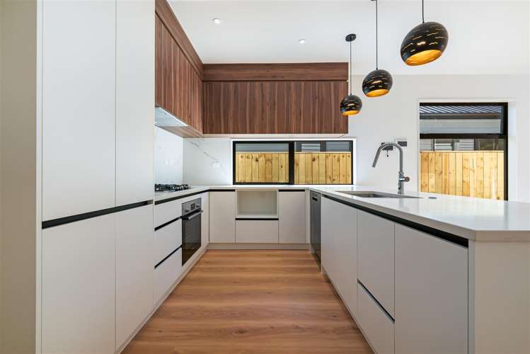 21 Whakairo Crescent Gulf Harbour_5