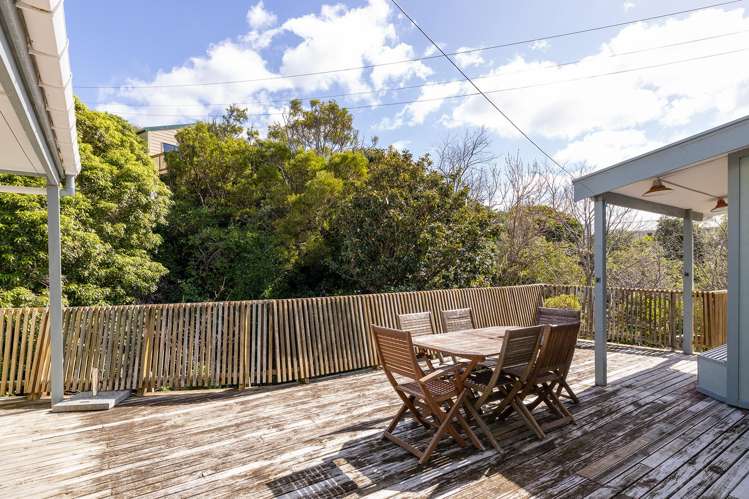 11 Guthrie Crescent Castlepoint_9