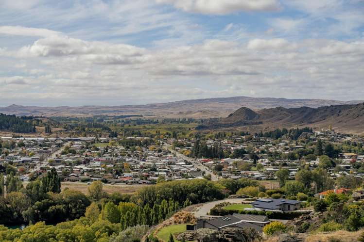 28 Lanes Road Bridge Hill_15