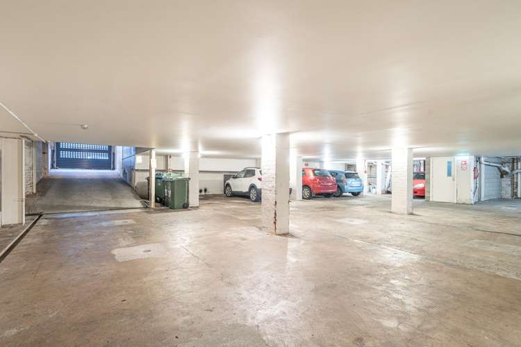 1/14 Alpha Street Te Aro_17