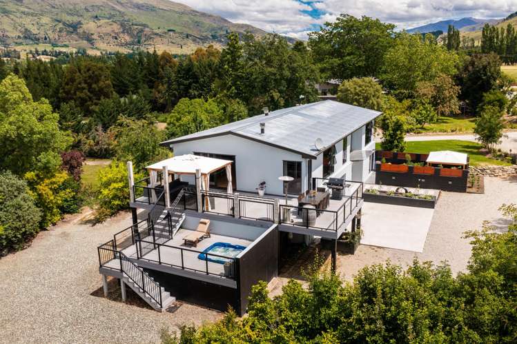 289 Riverbank Road Wanaka_1