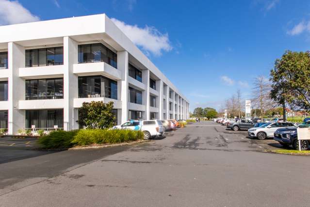 Level 1/4 Fred Thomas Drive Takapuna_1