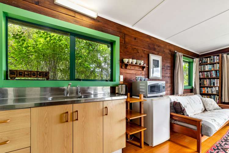 402 Owhiwa Road Parua Bay_22