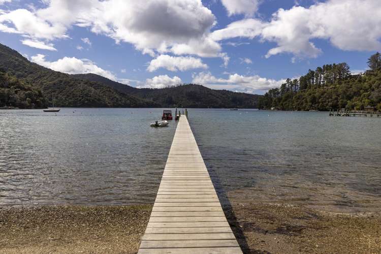 1 West Bay, Lochmara Bay Marlborough Sounds_46