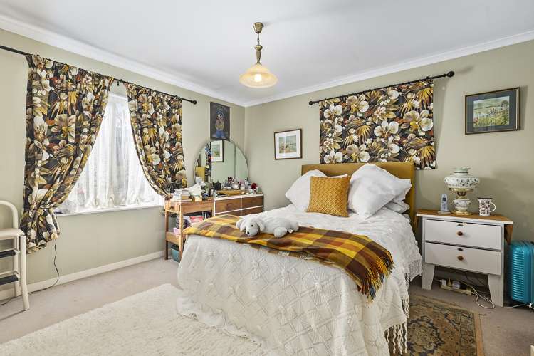 15a Tukanae Street Strathmore Park_13