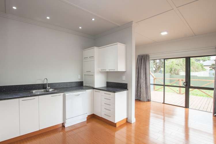 110 Moulson Street Strathern_6