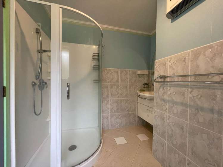 21 Theban Place Totara Vale_15