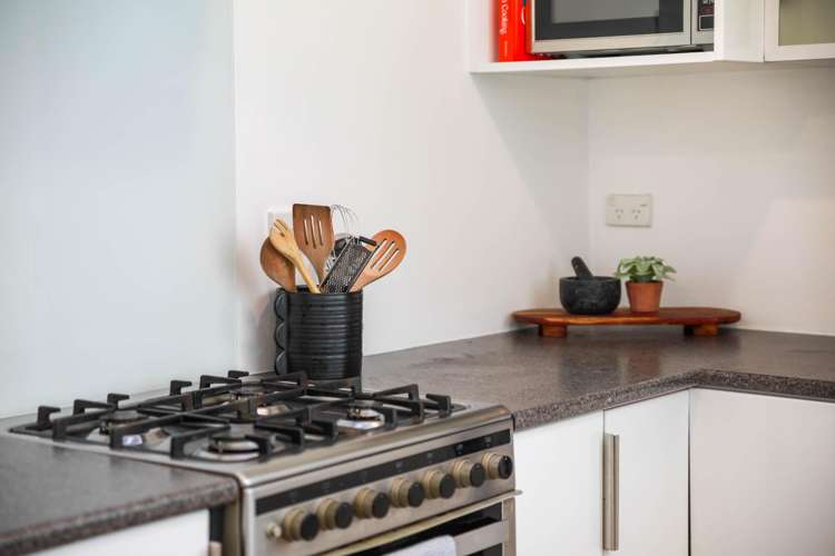 47 Dillons Point Road_5