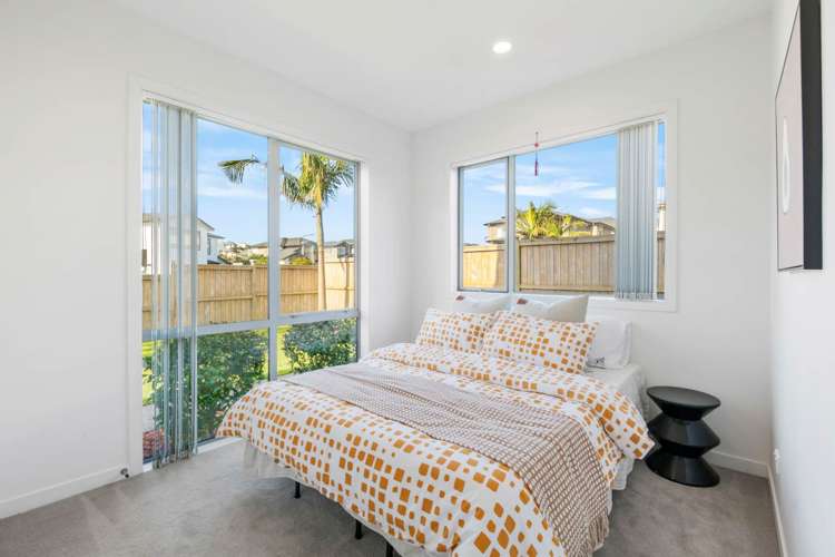 33 Lagonda Rise Oteha_14