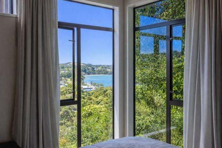 32 Lannan Road Surfdale_21