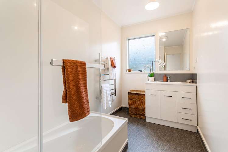 10 Rakatau Place Ruakaka_12