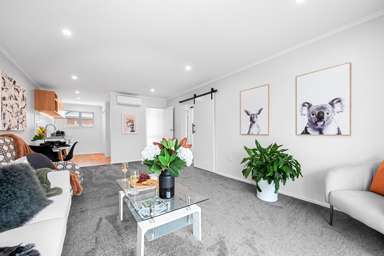 52D Whites Line West_3