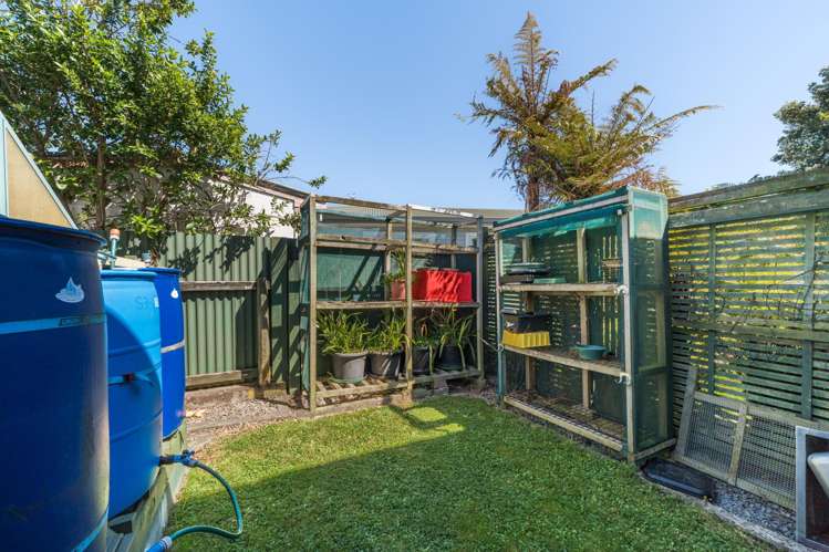 18 Belvedere Crescent Takaro_13